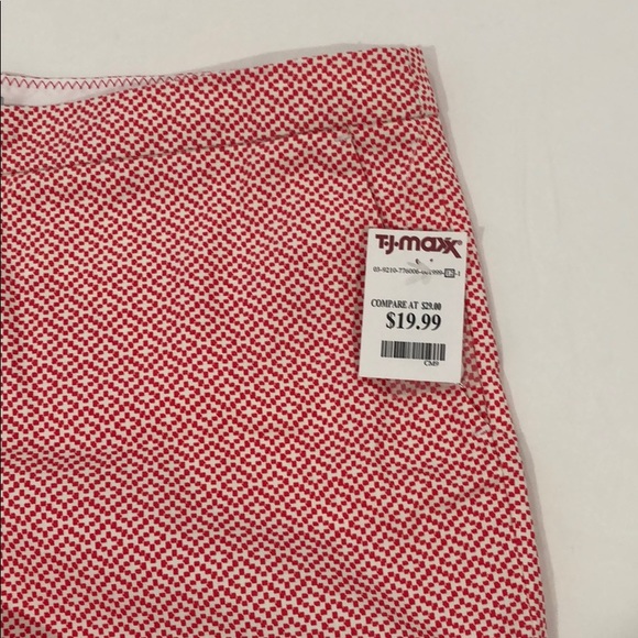 NWT Scalloped shorts; Size 12 - Picture 4 of 4